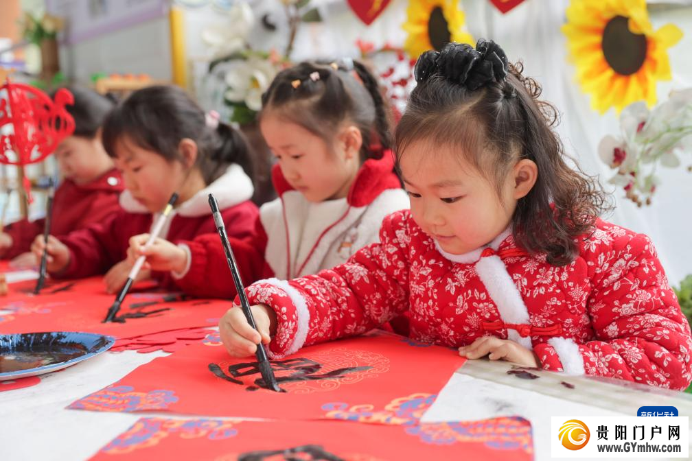 多彩活动迎新年(图1) 多彩活动迎新年(图1)